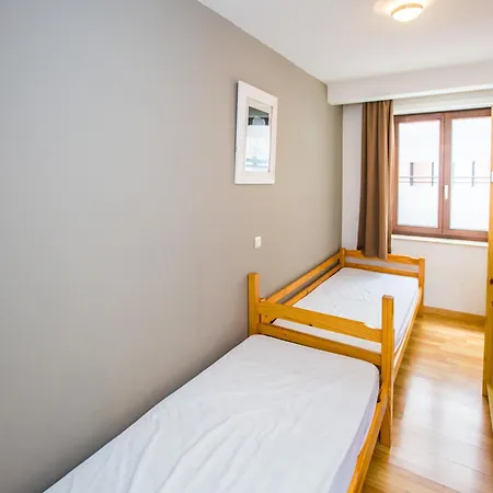 Flat Near Zeedijk And Tram Stop, Cleaning Included * Middelkerke